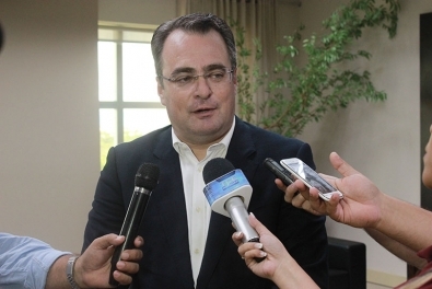 Secretrio Paulo Brustolin, acredita que possa haver congelamento de salrios