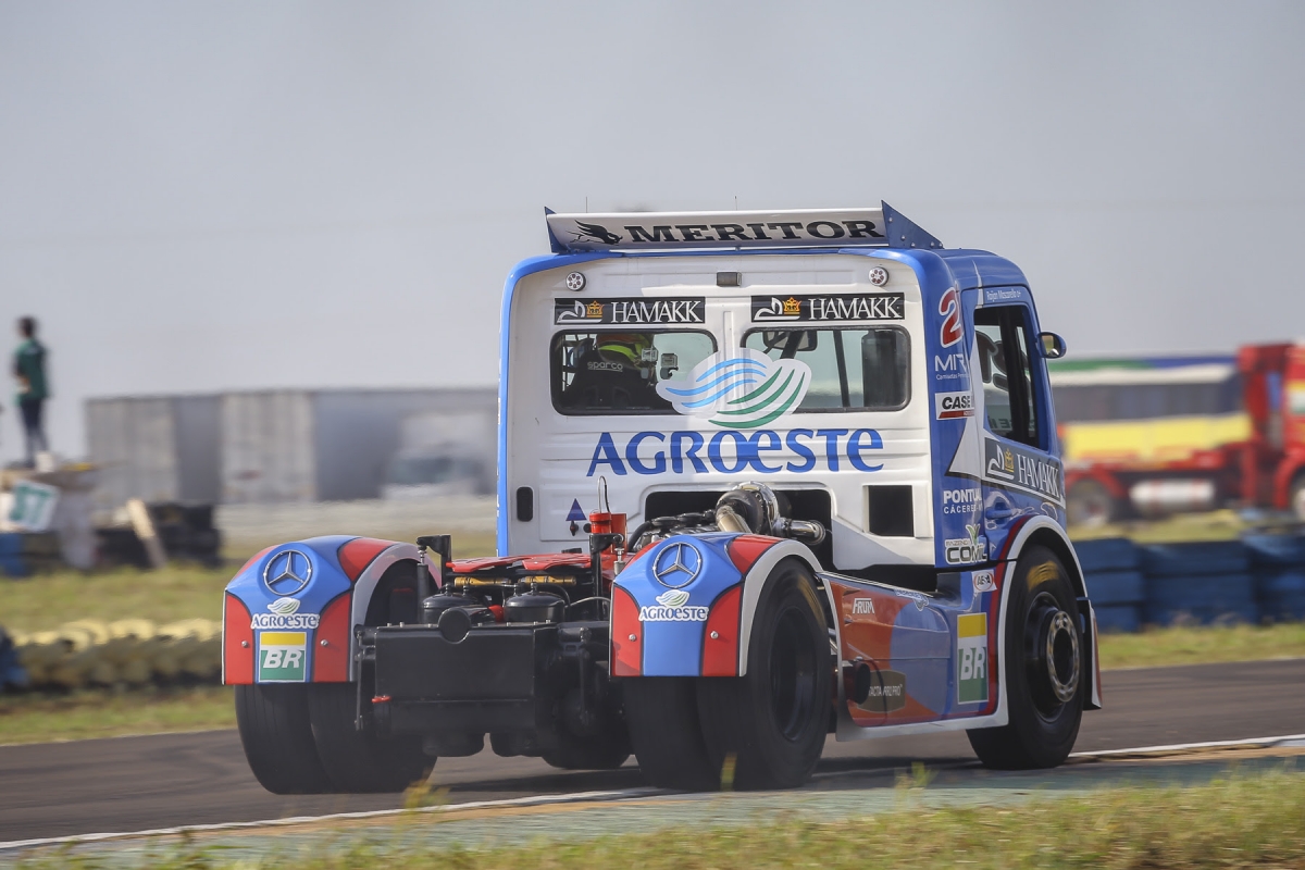 Mercedes #21 vai para a pista nesta quinta-feira