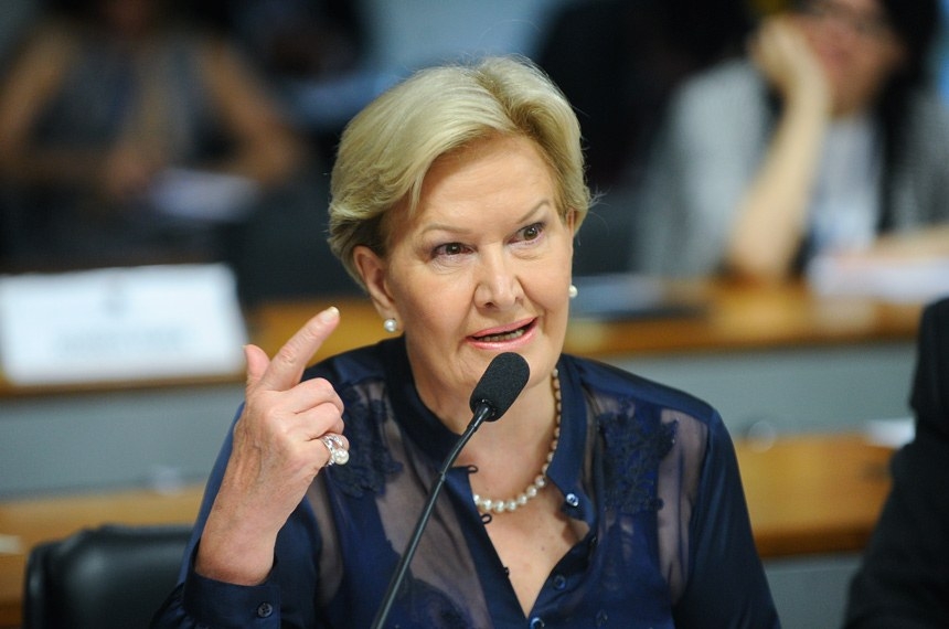 Senadora Ana Amlia apresentou relatrio favorvel  proposta