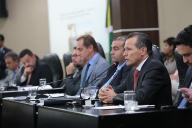 Silval Barbosa durante depoimento na CPI da Copa na Assembleia