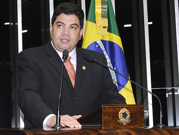 Senador Jos Aparecido dos Santos, o Cidinho