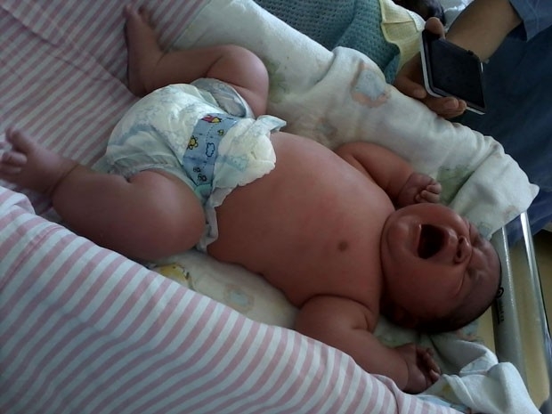 Davi nasceu pesando mais de 6,5 kg