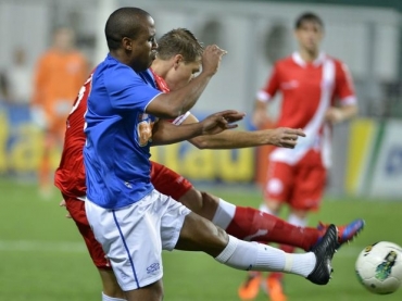 Borges marcou o primeiro gol e abriu caminho para a vit�ria cruzeirense no Independ�ncia