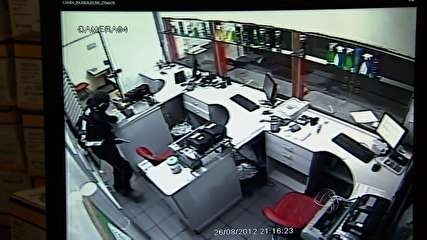 Sindicato diz que no segundo semestre de 2011 foram mais de 300 assaltos.