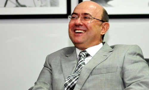 Jos Riva se articula para concorrer  reeleio na Mesa sem chapa opositora