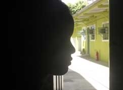 Garota conhecia dos agressores e os identificou por nome ou apelido. Todos foram presos e est�o na carceragem da delegac