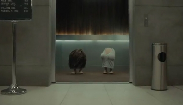 Comercial mostra uma cabea masculina e um tronco feminino se apaixonando