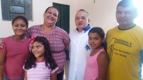 Leia Cristina Manzon e famlia receberam Pedro Taques e comitiva