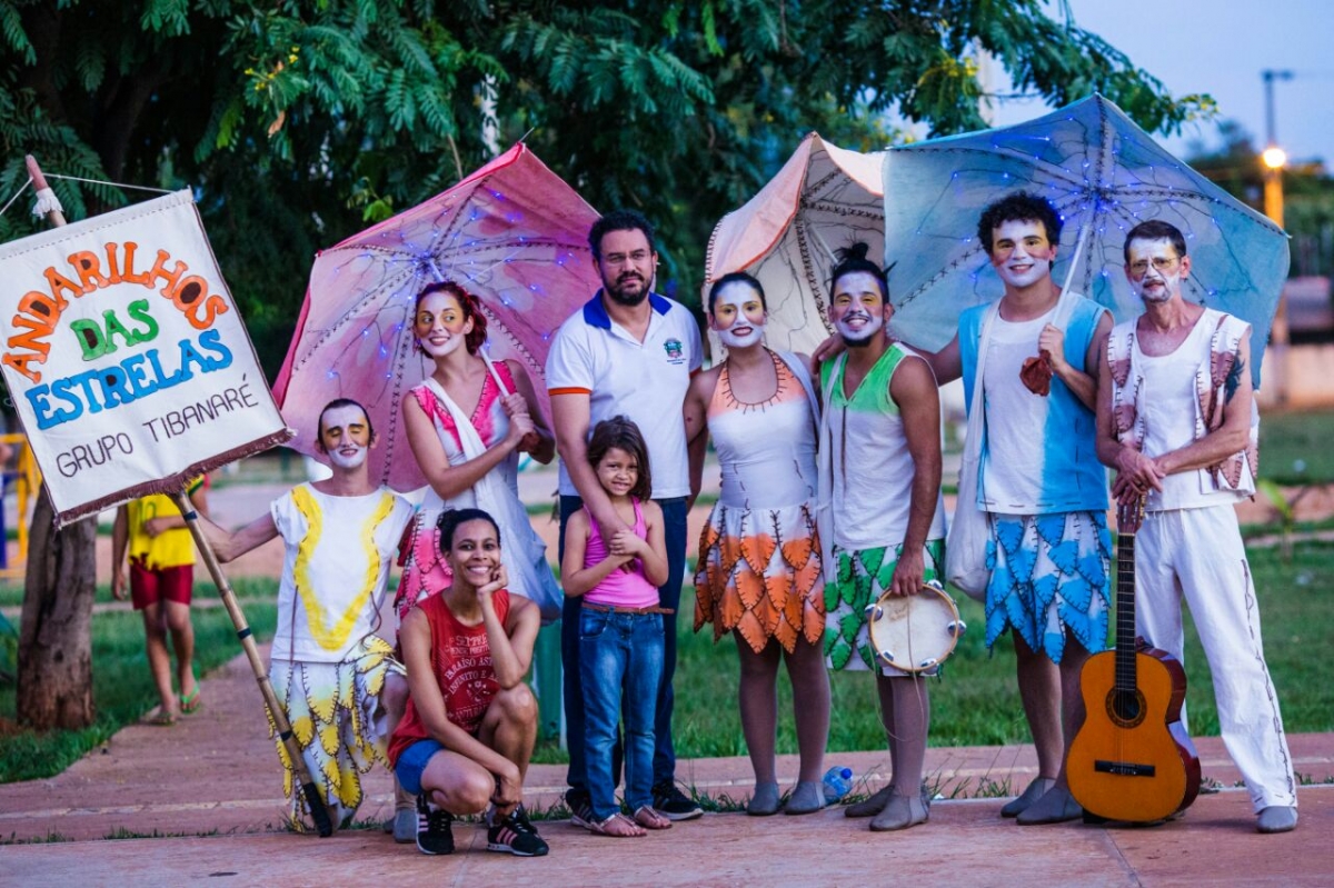 Espetculo foi produzido para espaos no-convencionais e prope a encenao de poesias