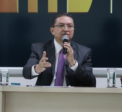 Conselheiro Valter Albano foi relator de consulta feita pelo governo  sobre RGA