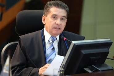 O conselheiro Srgio Ricardo, condenado a pagar dvida