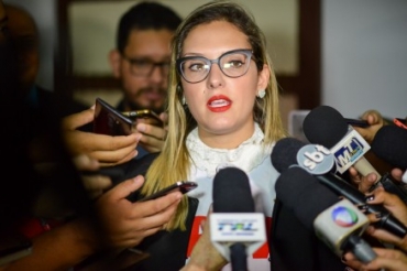 Janaina: �deputado que mudou voto ir� sofrer consequ�ncias�