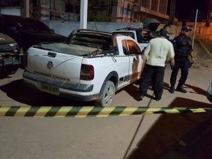 Corpo foi levado at a Delegacia da Polcia Civil pela mulher do suspeito de ter assassinado estuprador