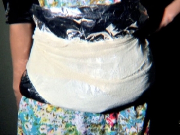 Adolescente foi detida na rodovi�ria de V�rzea Grande com droga amarrada na cintura 