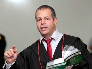 Promotor de Justia Vincius Gahyva Martins