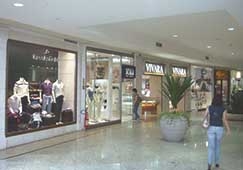 Movimento fraco ontem em shopping de Cuiab: vendas fracas para o Dia dos Pais