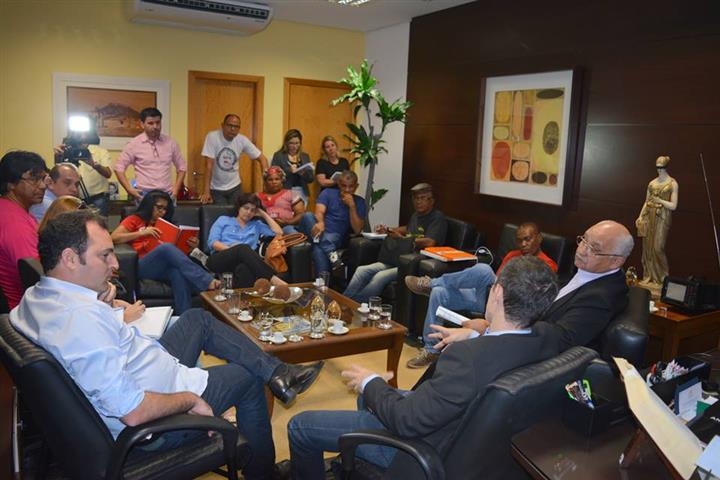 Servidores da educao podem retornar  sala de aula na segunda-feira.