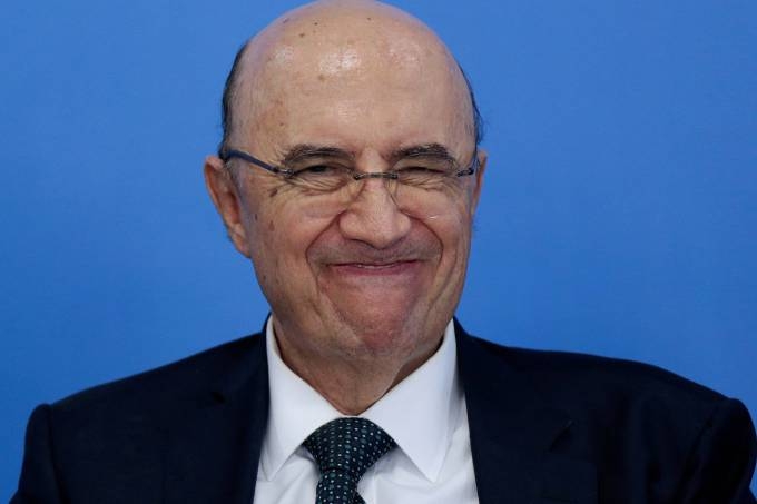 Para Meirelles, o importante  atingir o equilbrio fiscal, e alta dos impostos no est descartada