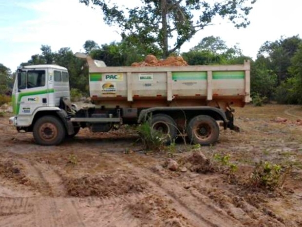 Caminho de programa federal era usado na obra realizada em propriedade particular