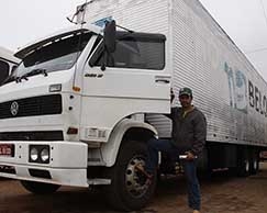 Para o caminhoneiro Antnio Antunes, valores cobrados no correspondem aos servios prestados