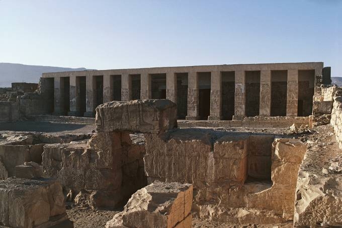 A descoberta foi feita a 400 metros do templo do faraó Seti I (na foto) (DeAgostini/Getty Images)