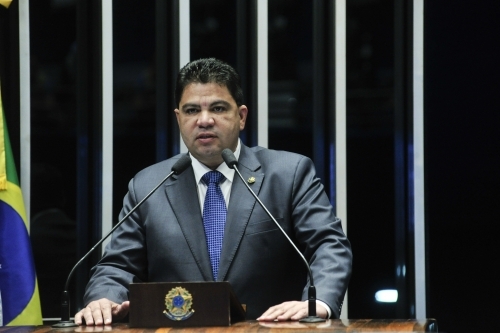 Cidinho foi escolhido para relatar projeto aps gesto junto aos lderes do Congresso pela aprovao da medida que pode incrementar R$ 6 bi/ano ao caixa dos municpios sem afetar oramento da Unio