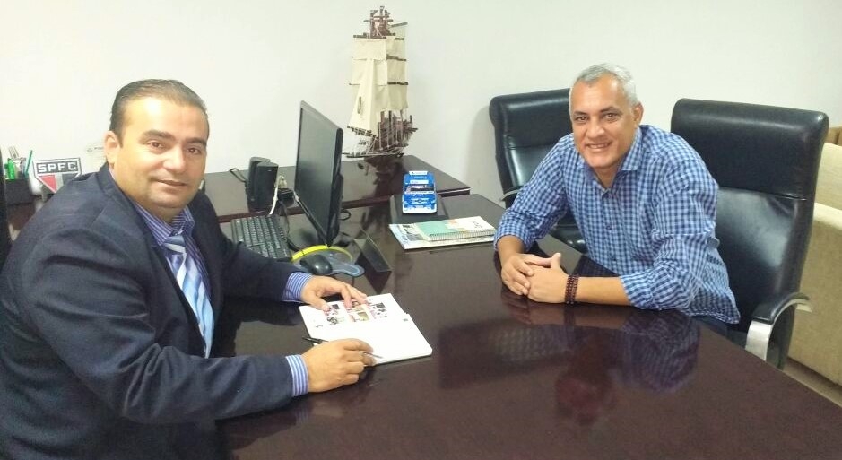 Prefeito Zema Fernandes e o Deputado Estadual Wagner Ramos durante reunio na Assembleia Legislativa.
