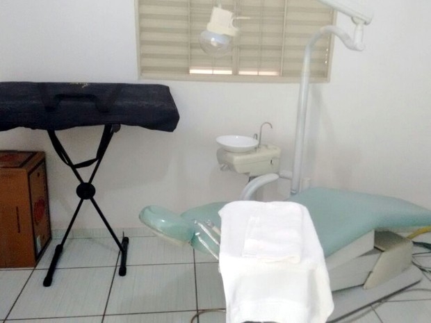 Idoso que atuava ilegalmente como dentista h 30 anos foi preso em General Carneiro (Foto: Divulgao/PM)