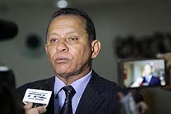 Deputado Z� Domingos est� de olho na vaga que era de Humberto Bosaipo no TCE