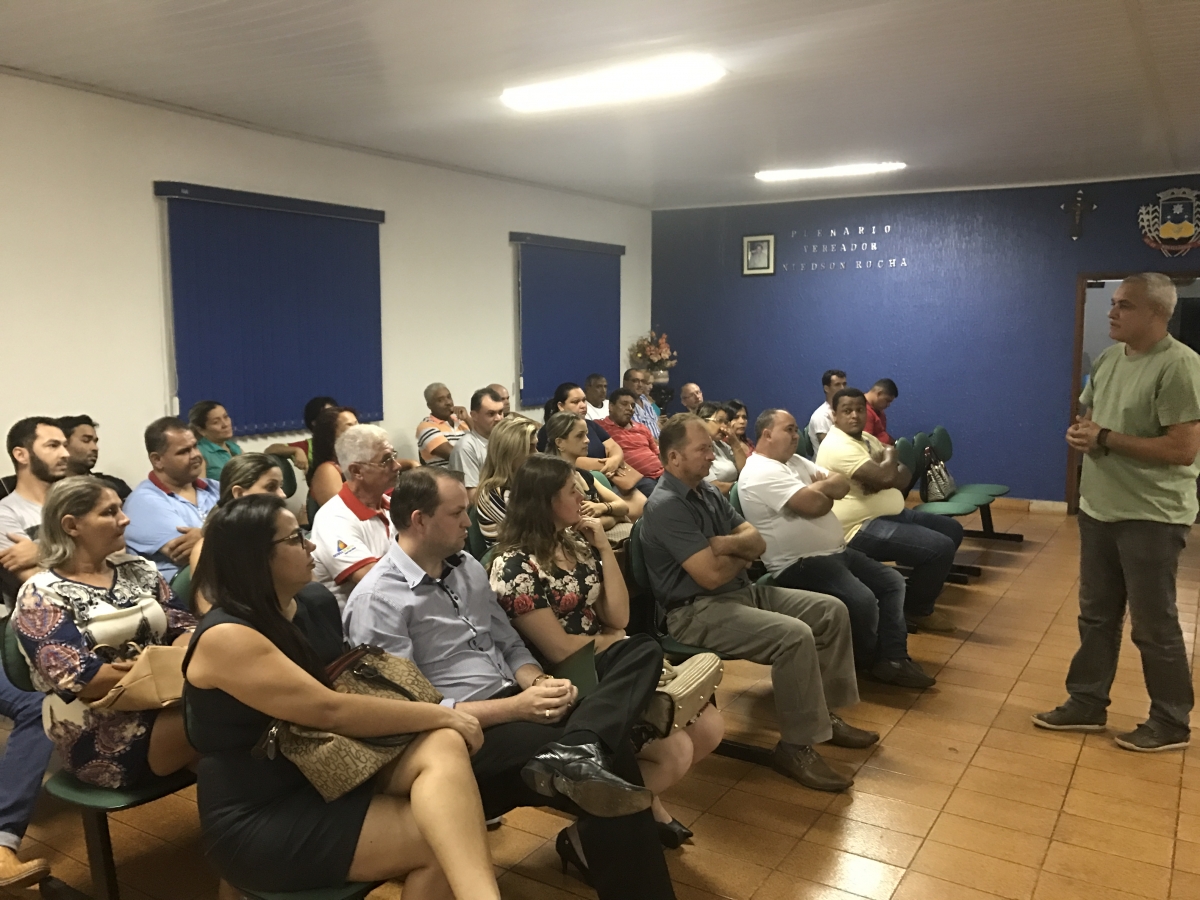 Prefeito Zema Fernandes abre dilogo com classe empresarial visando fortalecer o comrcio local.