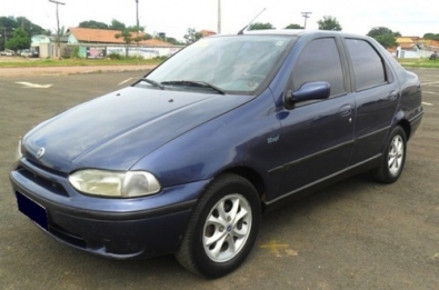 Carro popular Fiat Siena Sedan de 1999 entraria este ano na lista de isentos