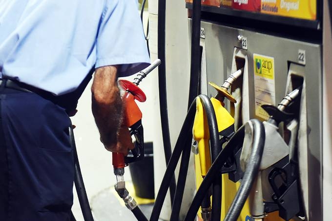 Consumo em posto de gasolina da Petrobras (Ricardo Matsukawa/VEJA.com)