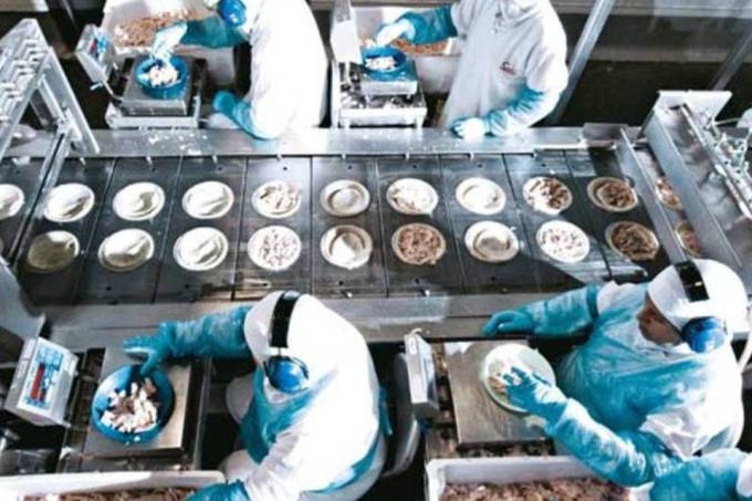 Desde sexta-feira, as aes da JBS, BRF, Marfrig e Minerva j acumulam perda de 7,72 bilhes de reais em valor de mercado (Germano Lders/EXAME.com)