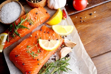 Peixes e frutos do mar s�o �timas fontes de prote�na de origem animal e devem ser incorporadas com maior frequ�ncia em nossa alimenta��o. (IStock/Getty Images)