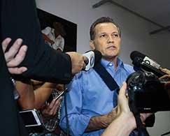 Ex-governador tenta delao