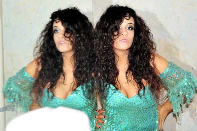 A premiada Tulipa Ruiz  a atrao nacional da primeira edio do Vem Pra Arena de 2017 - Foto por: Rodrigo Schmidt