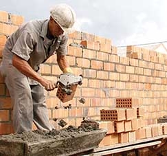 Construo Civil voltou a aquecer mercado e criou 1.177 vagas e Servios, outras 812 vagas