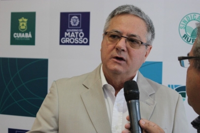 Presidente do Sindicato Rural Jorge Pires, em coletiva na manh desta segunda