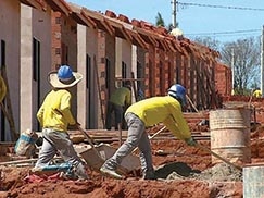 Custo do m�, em Mato Grosso, encerrou os primeiros seis meses do ano com m�dia de R$ 1.052,11, contra R$ 986,10 registrados h� um ano