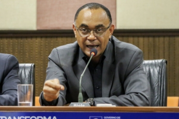 O secret�rio de Comunica��o Kleber Lima: Governo defende atua��o de Siqueira