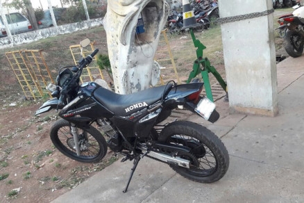 A moto que era anunciada no site de venda OLX