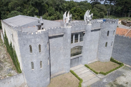 Fachada do Soberano Santurio, em Curitiba
