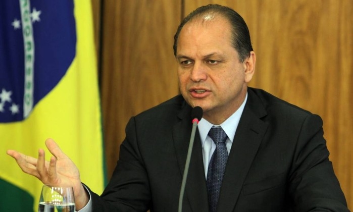 O ministro da Sade, Ricardo Barros
