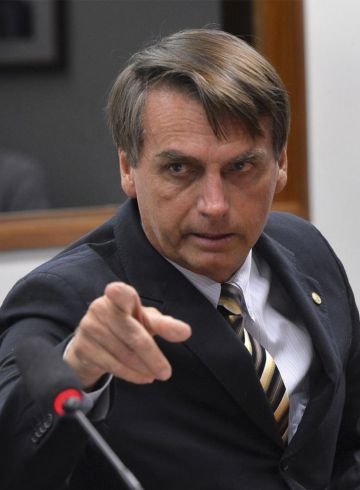Cidade de servidora fantasma no tem emendas de Bolsonaro h dez anos