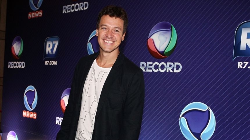 O apresentar Rodrigo Faro, da TV Record, que foi condenado por juiz de Cuiab