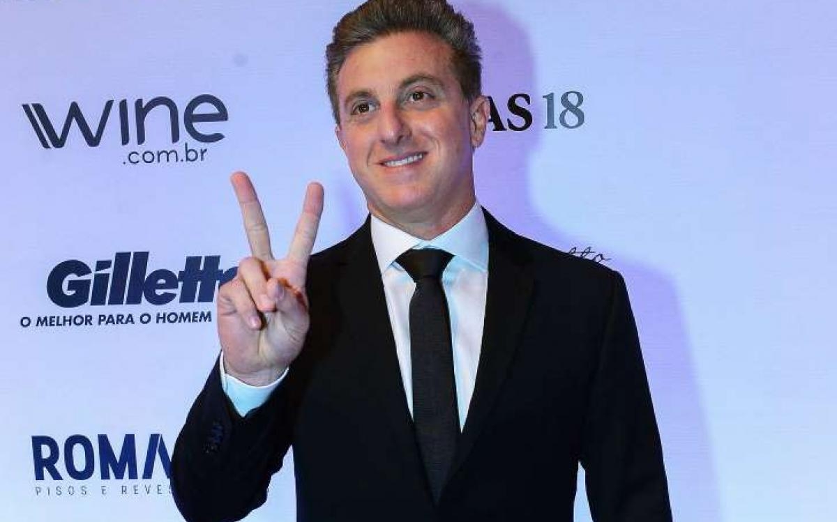 O apresentador e empresrio Luciano Huck participa de conversa na Casa do Saber, em So Paulo