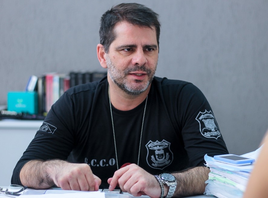 O delegado Flavio Stringueta afirmou que ir processar ex-secretrio