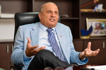 O deputado estadual Zeca Viana: partido espera deciso de Mauro at abril