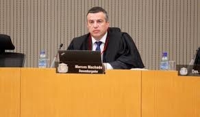 O desembargador Marcos Machado, relator da ao proposta pelo MPE