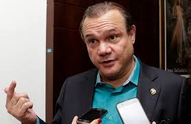 O pr-candidato ao Governo do Estado, senador Wellington Fagundes